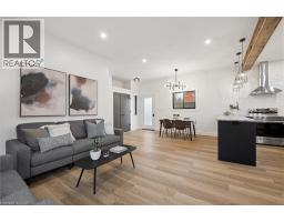 215 WINSTANLEY Street - 9