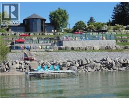 86 REGATTA Drive - 36