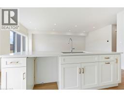 127 AMBER Street - 11