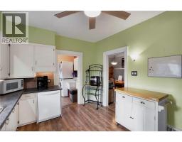 66 KING Street E - 15