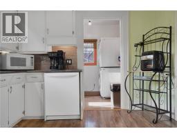 66 KING Street E - 18