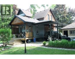 213 VIDAL Street S - 11
