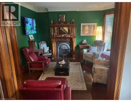 213 VIDAL Street S - 21