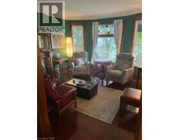 213 VIDAL Street S - 22