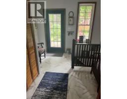 213 VIDAL Street S - 26
