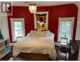 213 VIDAL Street S - 38