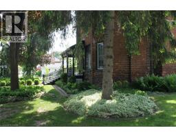 213 VIDAL Street S - 4