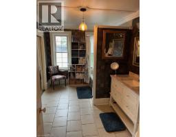 213 VIDAL Street S - 40