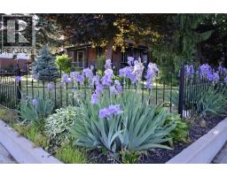 213 VIDAL Street S - 7