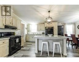 4 CRICKLEWOOD Crescent - 10