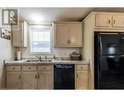 4 CRICKLEWOOD Crescent - 12