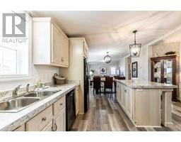 4 CRICKLEWOOD Crescent - 14