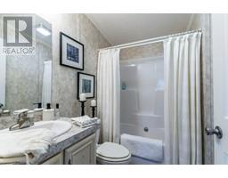 4 CRICKLEWOOD Crescent - 29