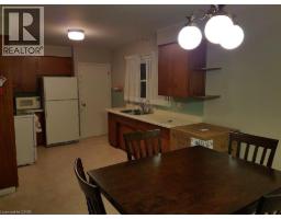 172 ELGIN Crescent - 4