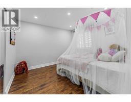 369 THOMAS SLEE Drive - 16