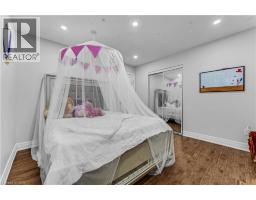 369 THOMAS SLEE Drive - 17