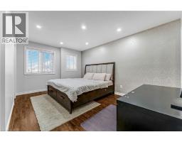 369 THOMAS SLEE Drive - 18
