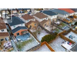 369 THOMAS SLEE Drive - 27