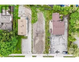 51 WILSON Street E - 6