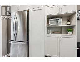 606 RUSTIC Drive - 13