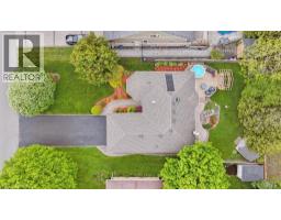 606 RUSTIC Drive - 44