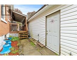 4 CARMAN Street - 27
