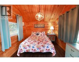 48 ERIEVIEW LANE - 34