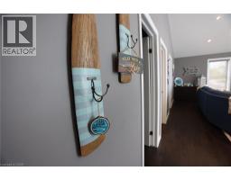 48 ERIEVIEW LANE - 37