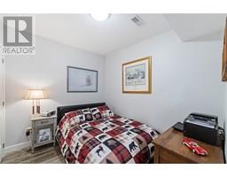 515 HAMILTON Drive - 32