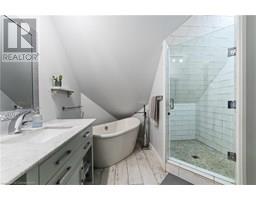 515 HAMILTON Drive - 38