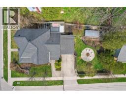 454 WALLACE Avenue N - 3