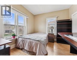 454 WALLACE Avenue N - 31