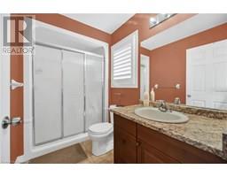 45 HELEN Drive E - 20
