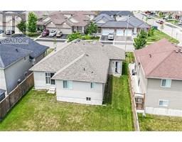 45 HELEN Drive E - 37
