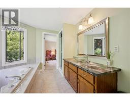 576 ROYAL BEECH Drive - 26