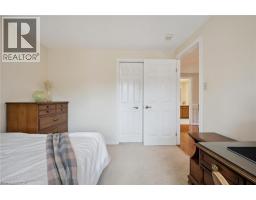 576 ROYAL BEECH Drive - 30