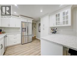 96 MANOR Drive - 13