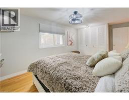 96 MANOR Drive - 33