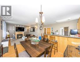 22 MAPLE RIDGE Road - 7