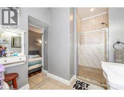 22 MAPLE RIDGE Road - 8
