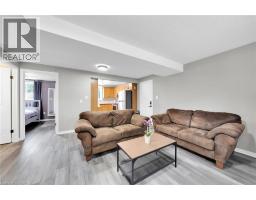 47 WINNETT Street N - 29
