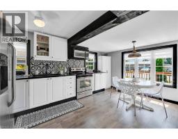 1023 LAKESHORE Road - 8
