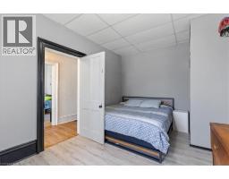 92 FRANCIS Street - 5