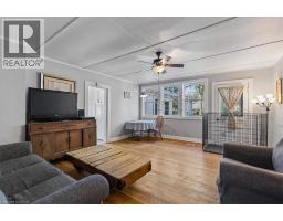 92 FRANCIS Street - 9