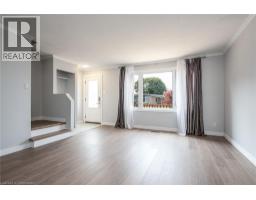 23 ROBERTS Crescent - 20