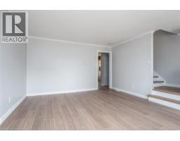 23 ROBERTS Crescent - 23