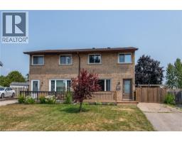 23 ROBERTS Crescent - 3
