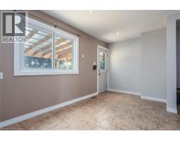 23 ROBERTS Crescent - 30