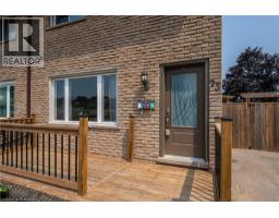 23 ROBERTS Crescent - 5