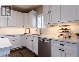 6 BLUENOSE Drive - 13
